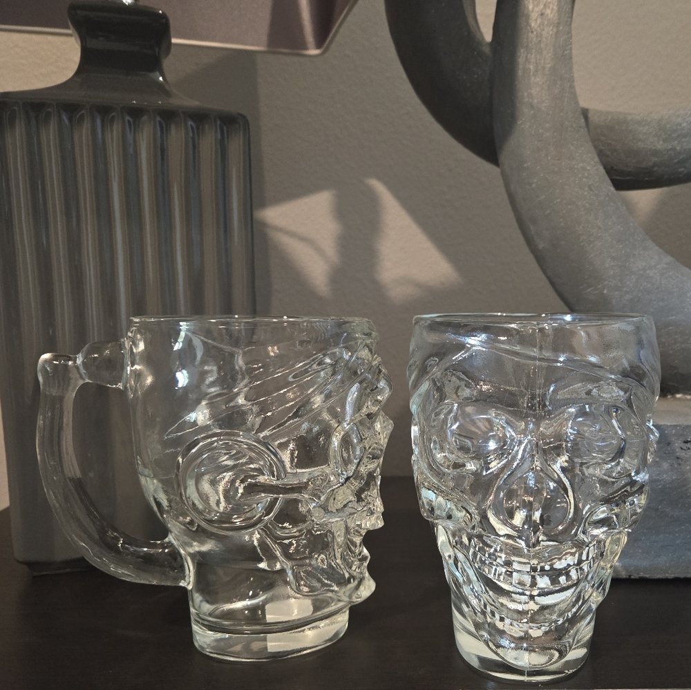 Two 30oz Luminarc Skull Glass Mugs